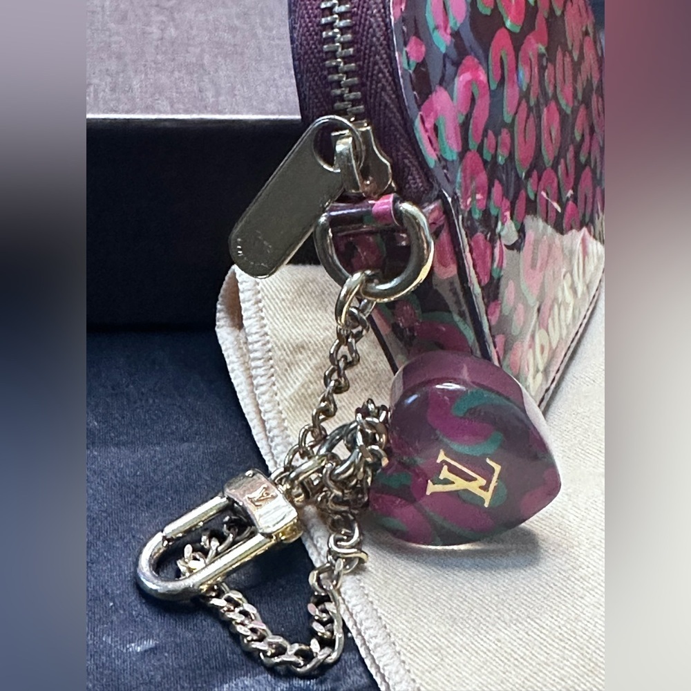 LOUIS VUITTON Vernis Leopard Coeur Heart Coin Purse Rouge Fauviste EUC box & bag - Picture 7 of 10